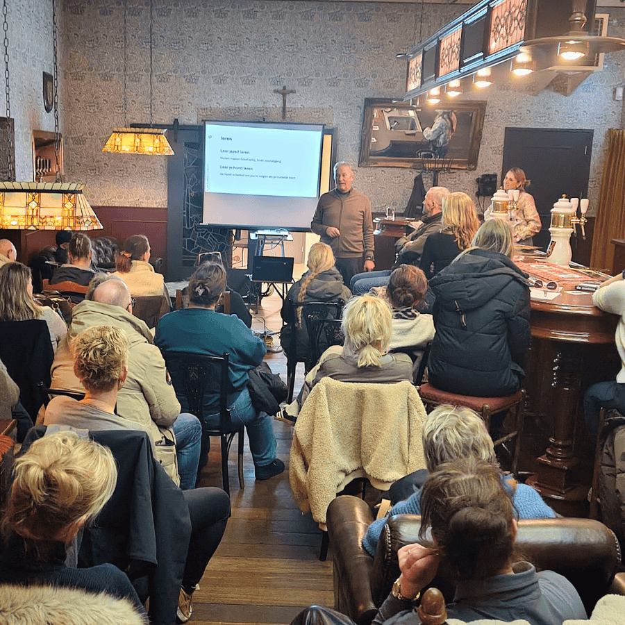 Presentatie in oude proeflokaal 1870 Alfa Brouwerij